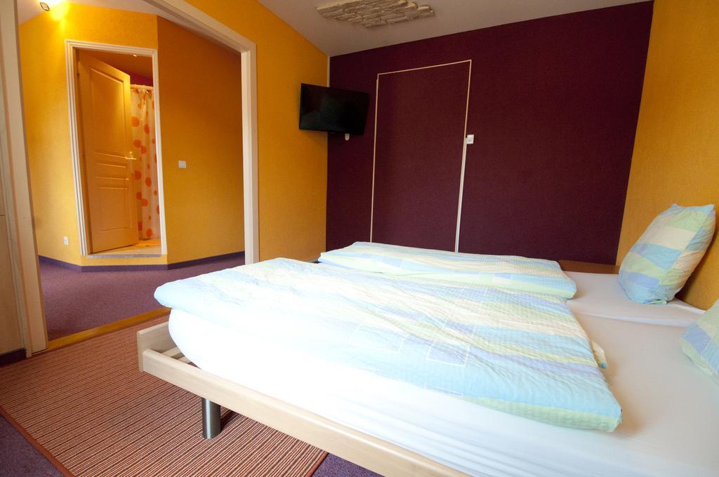 Hotel Bellavista "Bellevue" Saignelégier Εξωτερικό φωτογραφία